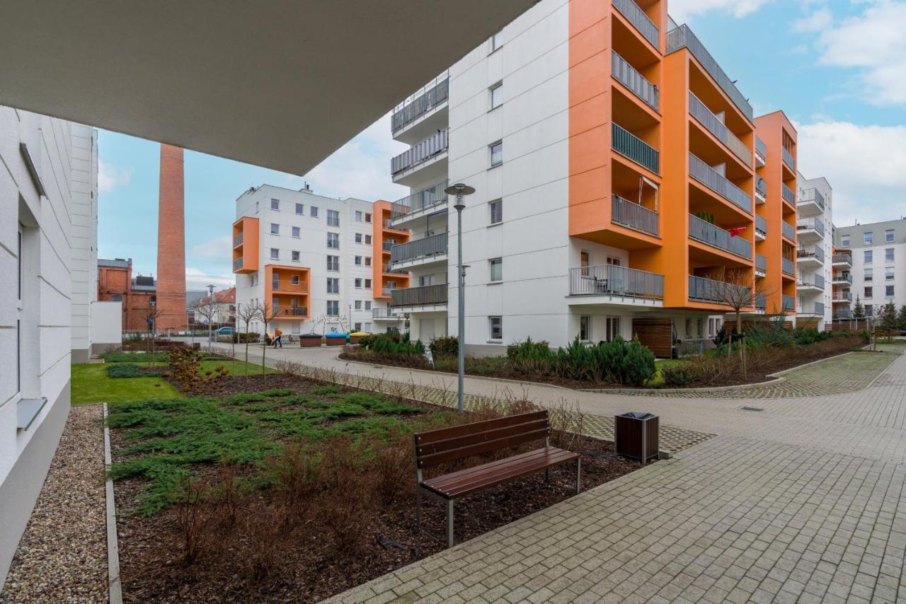 Wilczak Apartment With Free Garage Poznan By Noclegi Renters Екстер'єр фото